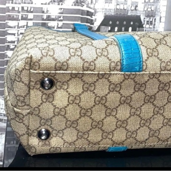 Authentic Gucci GG Shoulder Bag - Picture 16 of 17